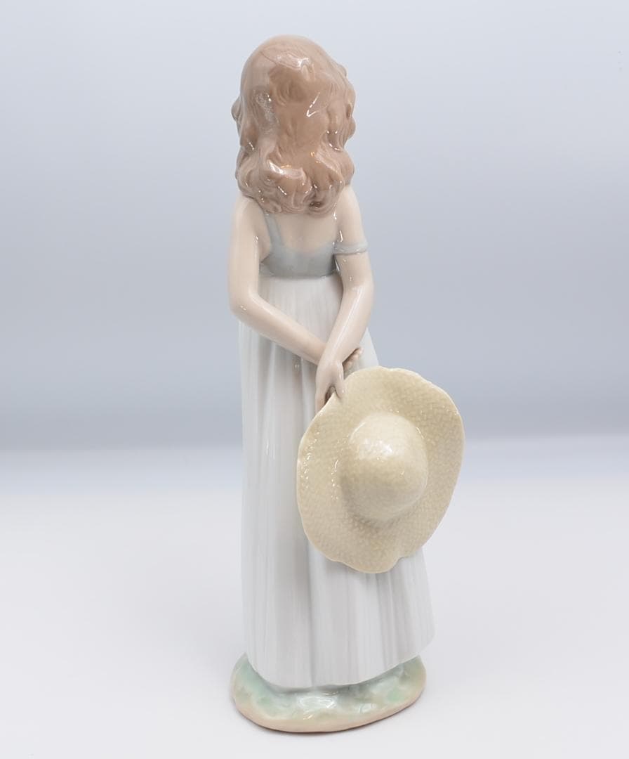 自然の美しさ　＃8114　★リヤドロ　スペイン　ポーセリン　光沢仕上げ　箱付き