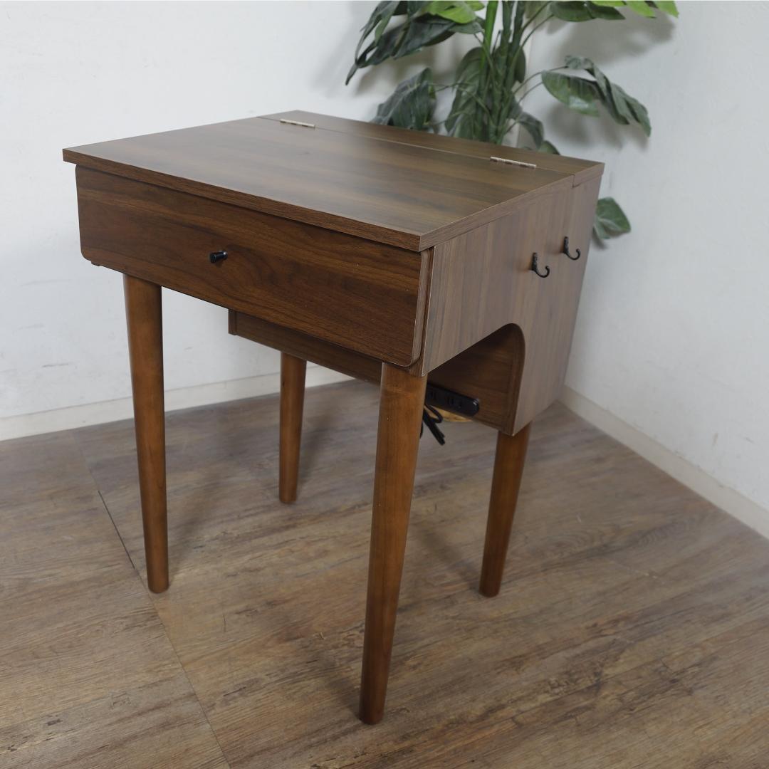 【新品】ドレッサーセット　デスク兼用　コンパクト　スツール付き　アンティーク風