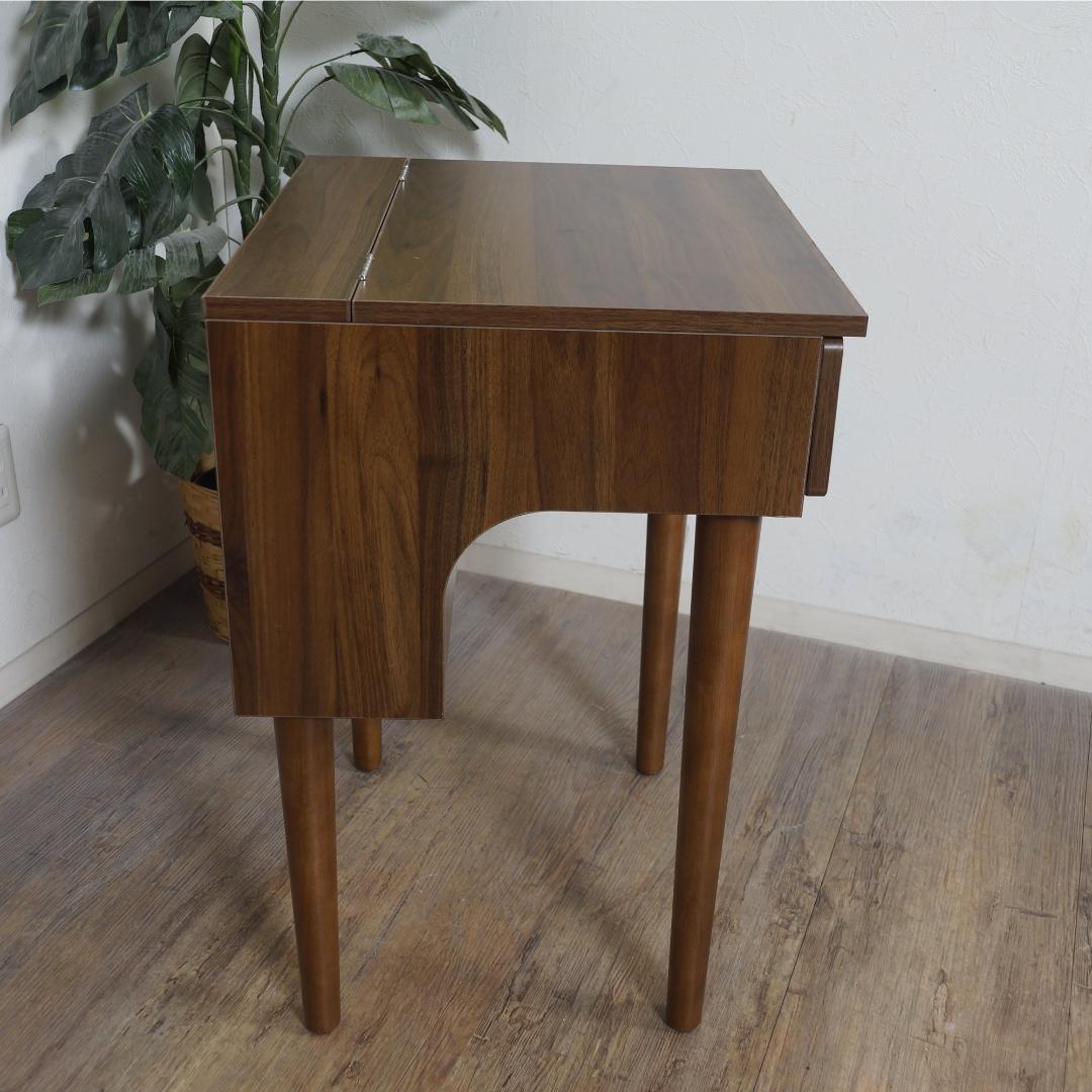 【新品】ドレッサーセット　デスク兼用　コンパクト　スツール付き　アンティーク風