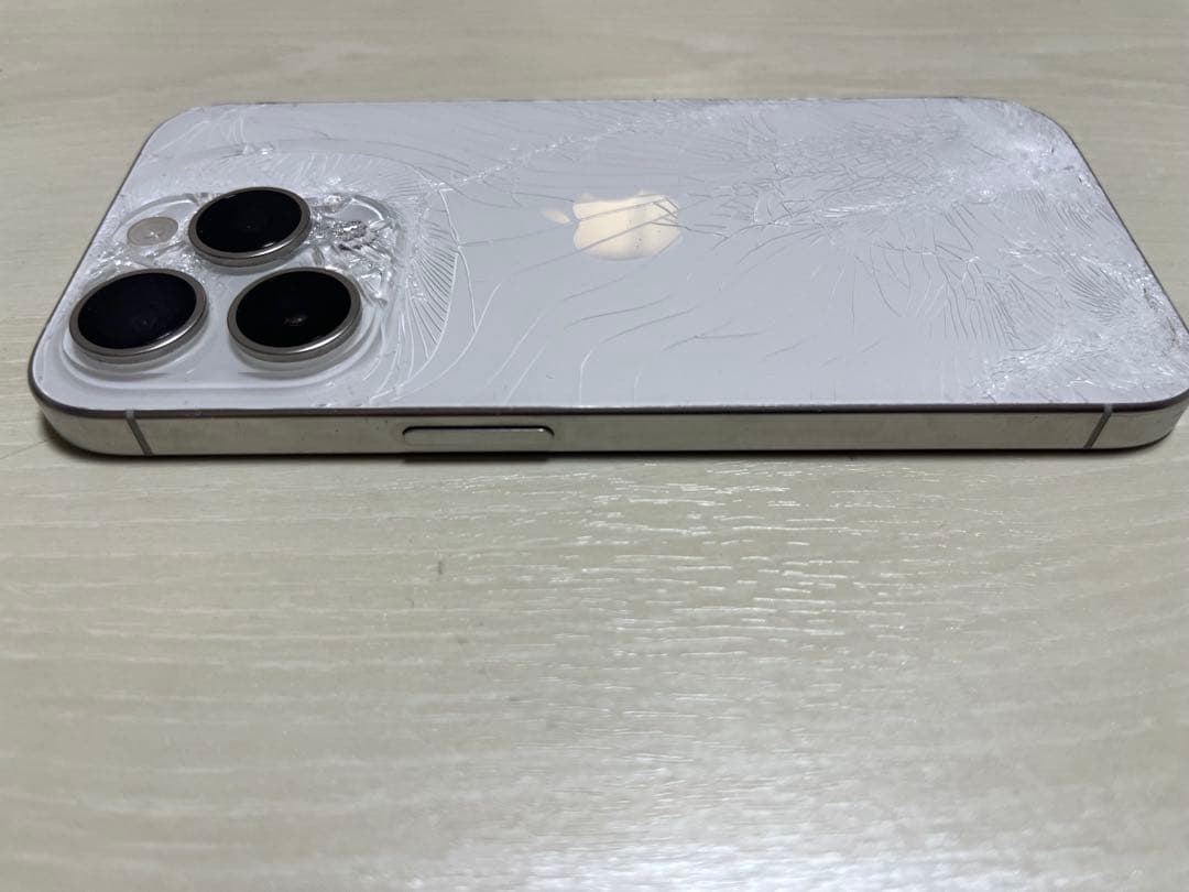 iPhone15proジャンク