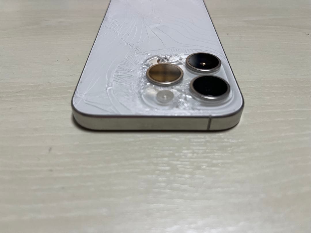 iPhone15proジャンク