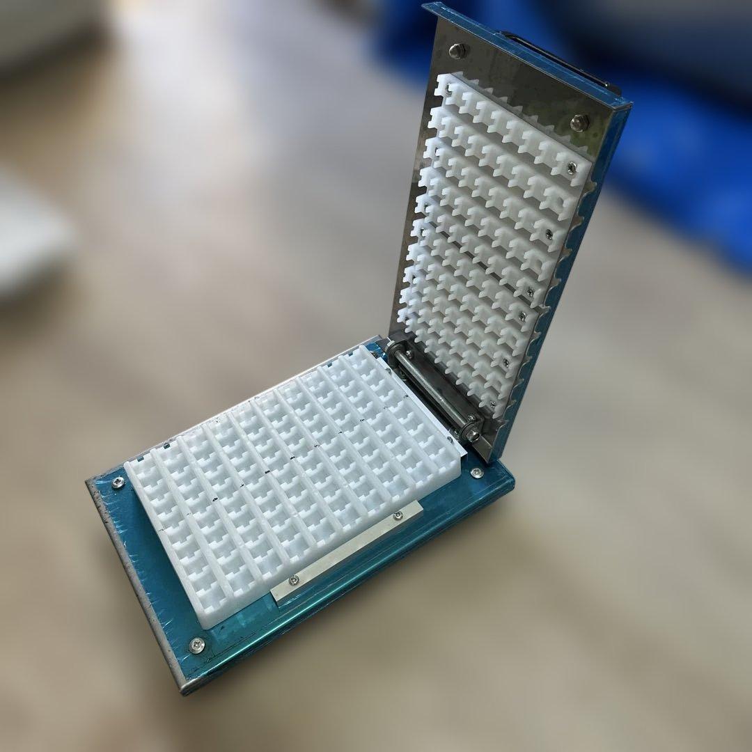 焼鳥　BBQ に！牛　豚　鶏　など串刺し機