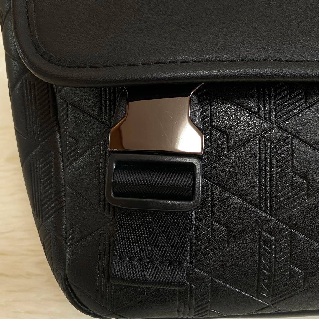 ✨極美品✨ LACOSTE モノグラム スモールメッセンジャーバッグ レザー 黒
