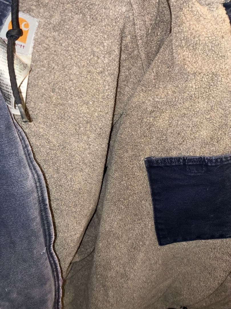 Carhattt アクティブジャケット　ダークネイビー　フェード