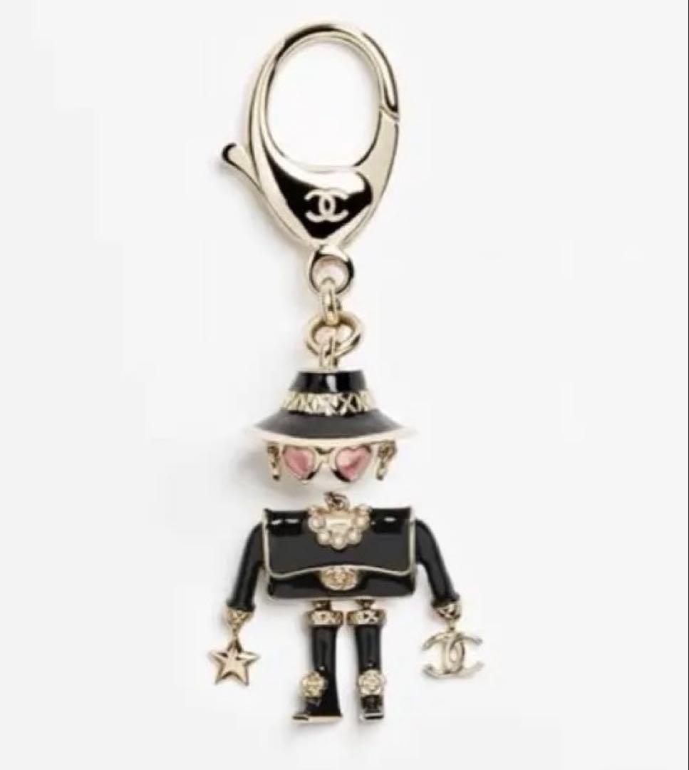 新品未使用　CHANEL シャネルキーリング　ハート　人形　ショッパー付　超希少