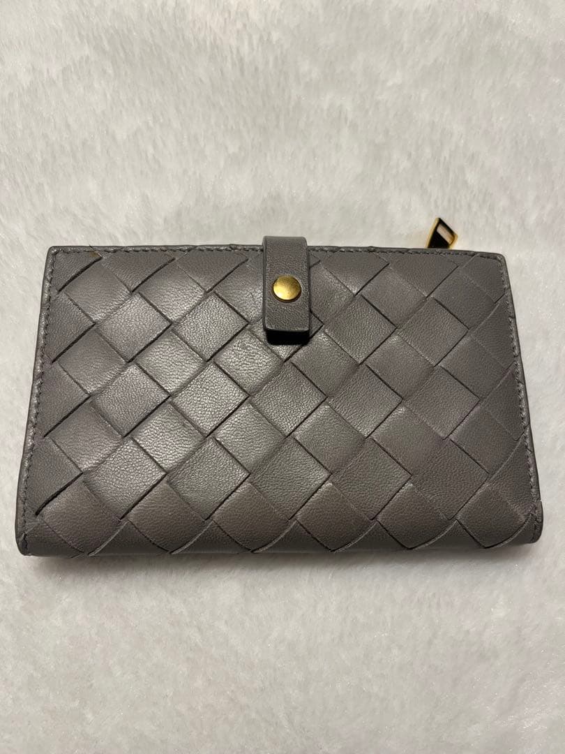 お値下げ可能　ボッテガべネタ　二つ折り財布