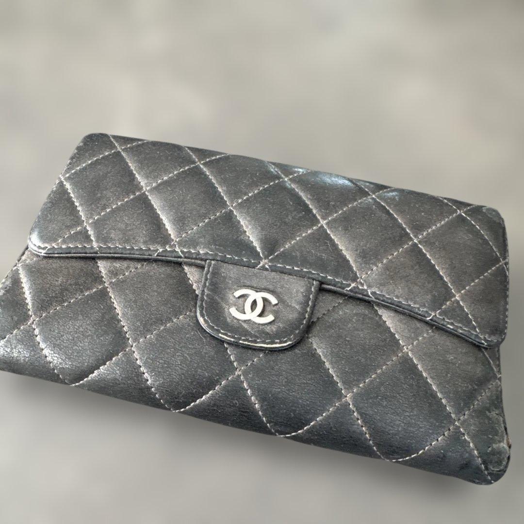 CHANEL グレー キルティング 三つ折り財布