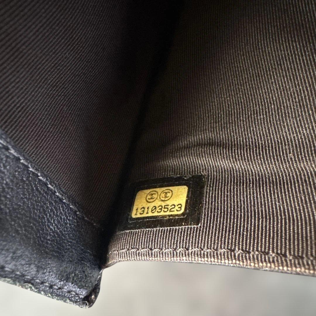 CHANEL グレー キルティング 三つ折り財布