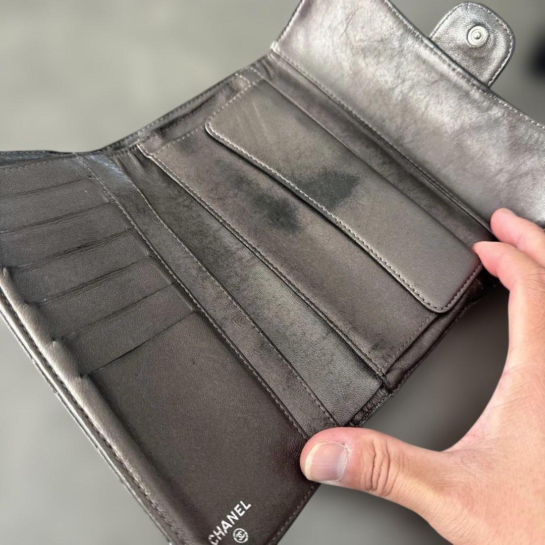 CHANEL グレー キルティング 三つ折り財布
