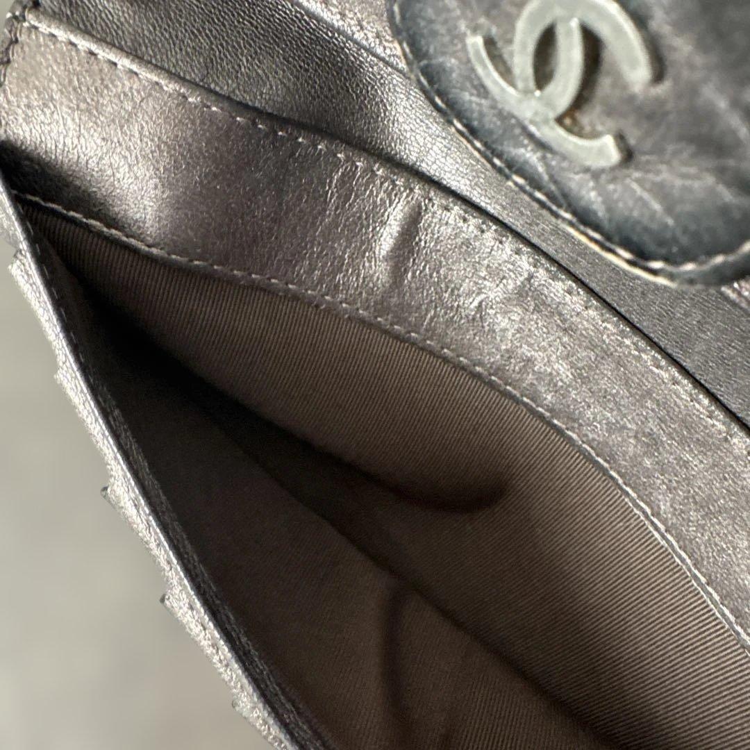 CHANEL グレー キルティング 三つ折り財布