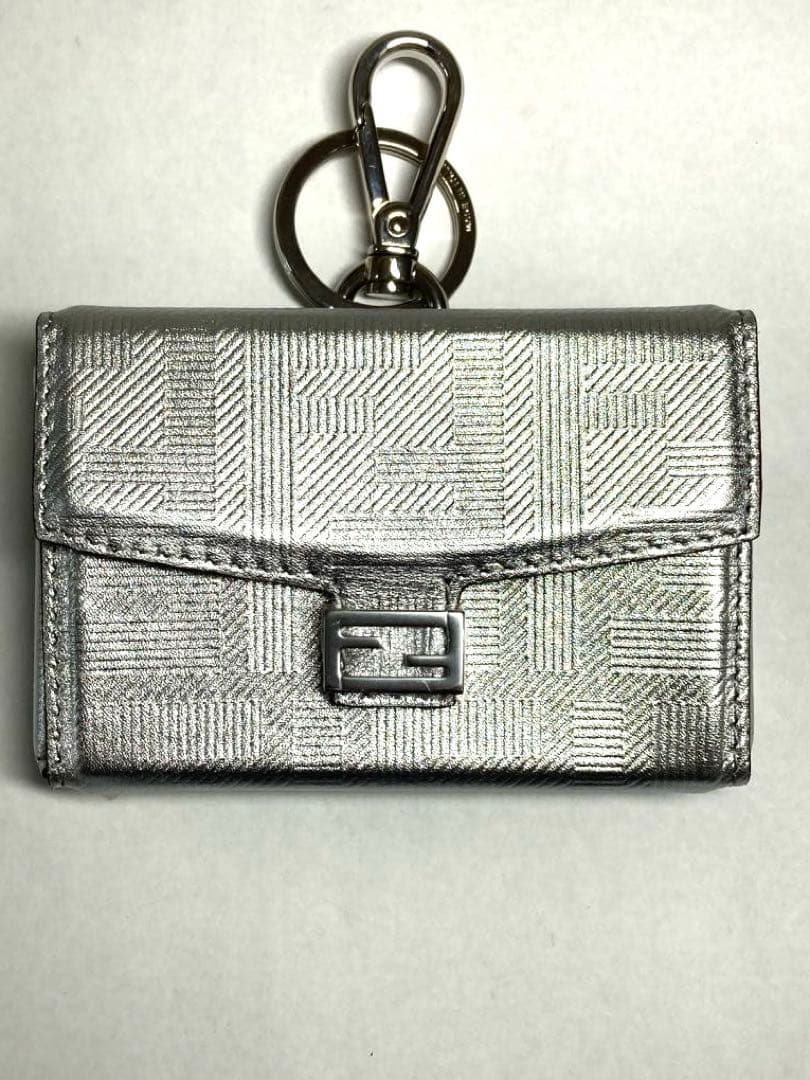 美品　フェンディ　ナノバゲット　チャーム　キーホルダー　キーリング　シルバー　袋