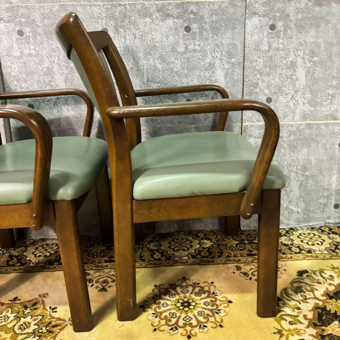 ꧁飛騨産業 HIDA꧂キツツキマーク アーム付ダイニングチェア2脚 食卓椅子