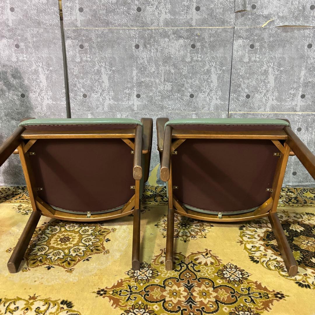 ꧁飛騨産業 HIDA꧂キツツキマーク アーム付ダイニングチェア2脚 食卓椅子