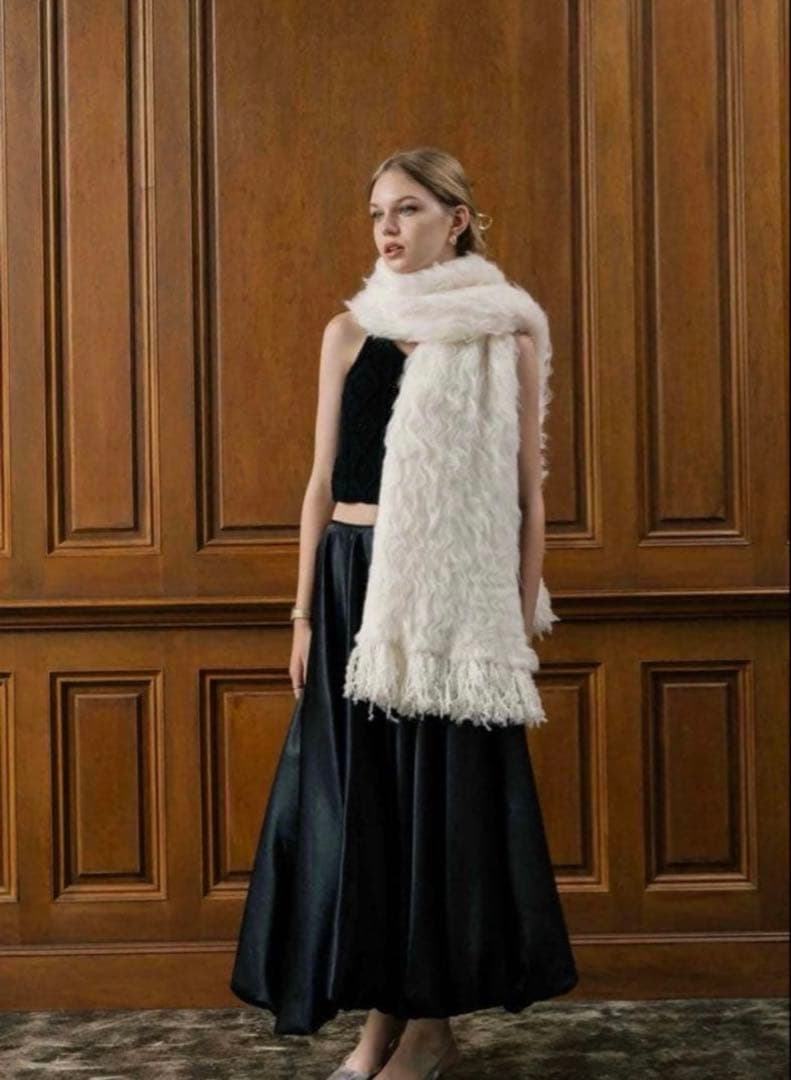 (お値下げ中) THE TOÉ ホワイトフリンジマフラー