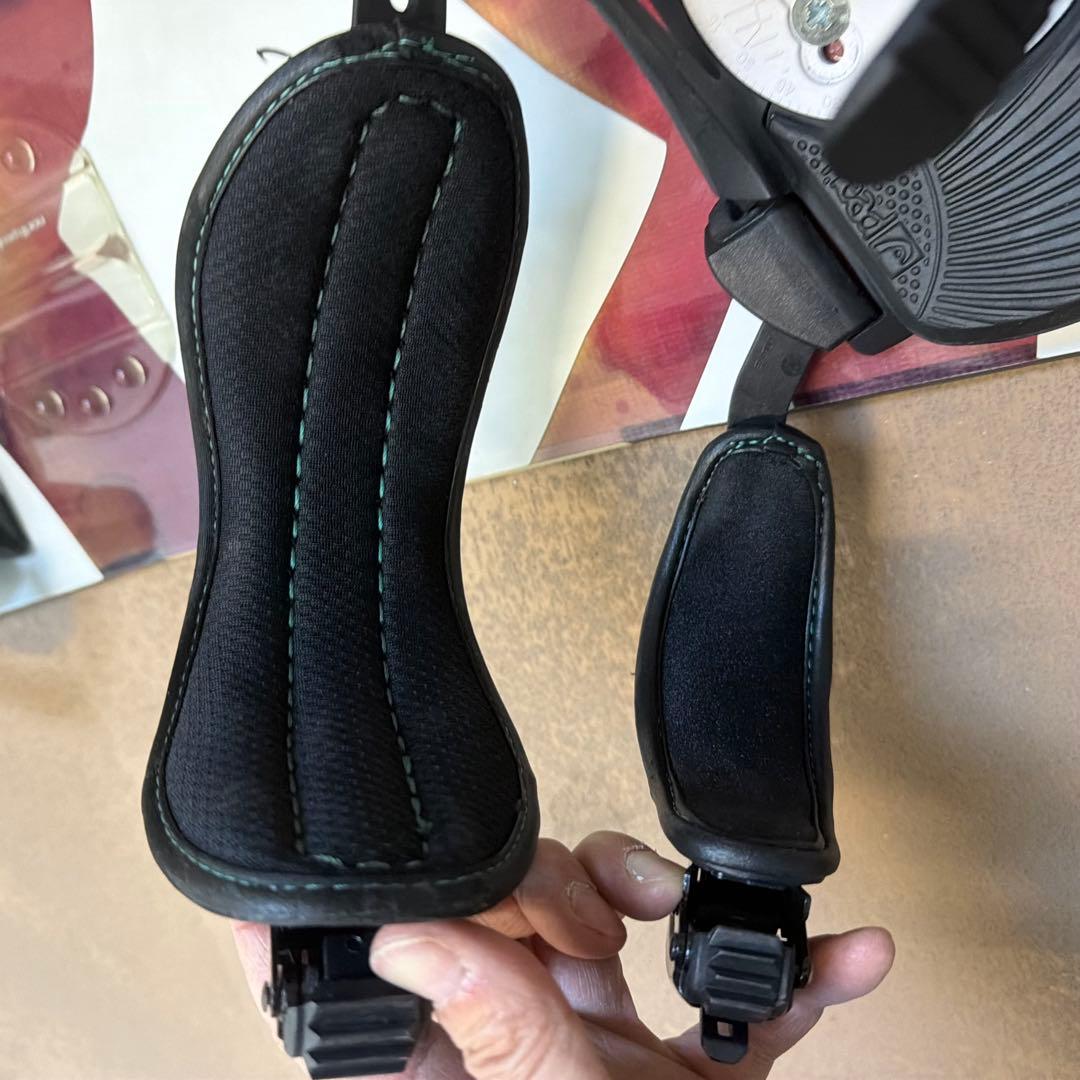 訳アリ格安出品！大人気ボード！ HEAD ダブルキャンバー ROSE 138