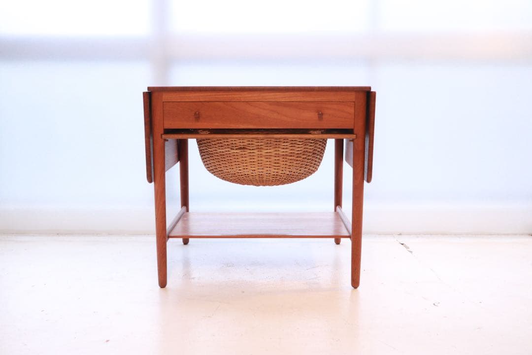 HANS J. WEGNER ソーイングテーブル　AT33 ハンスウェグナー