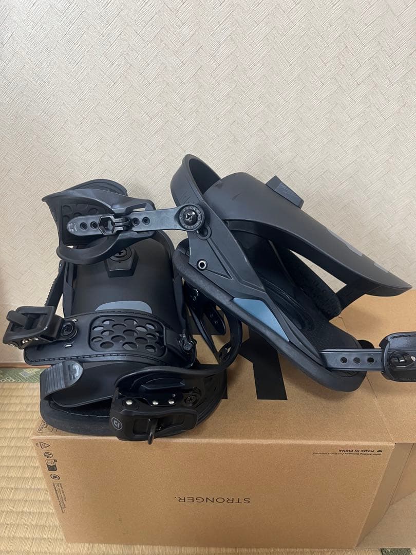 UNION スノーボードビンディング ブラック