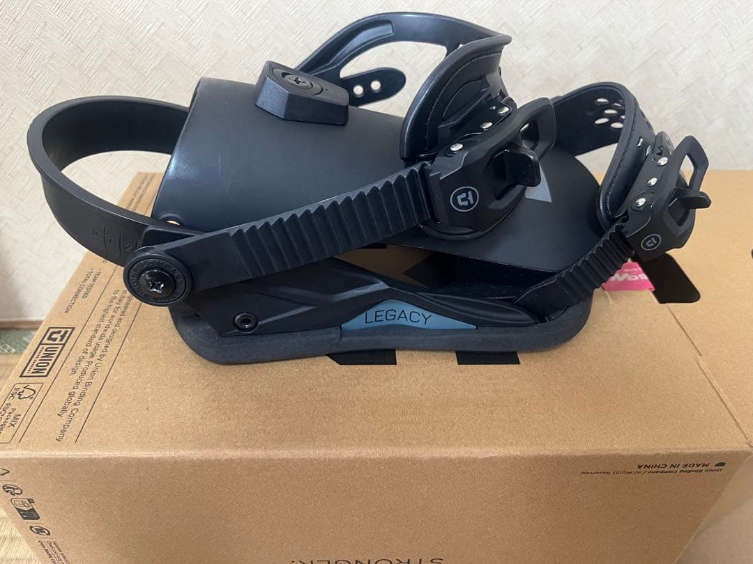 UNION スノーボードビンディング ブラック