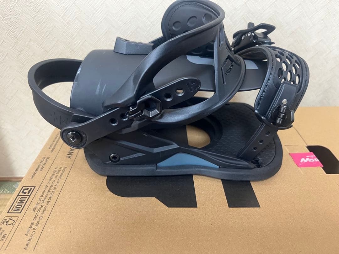 UNION スノーボードビンディング ブラック