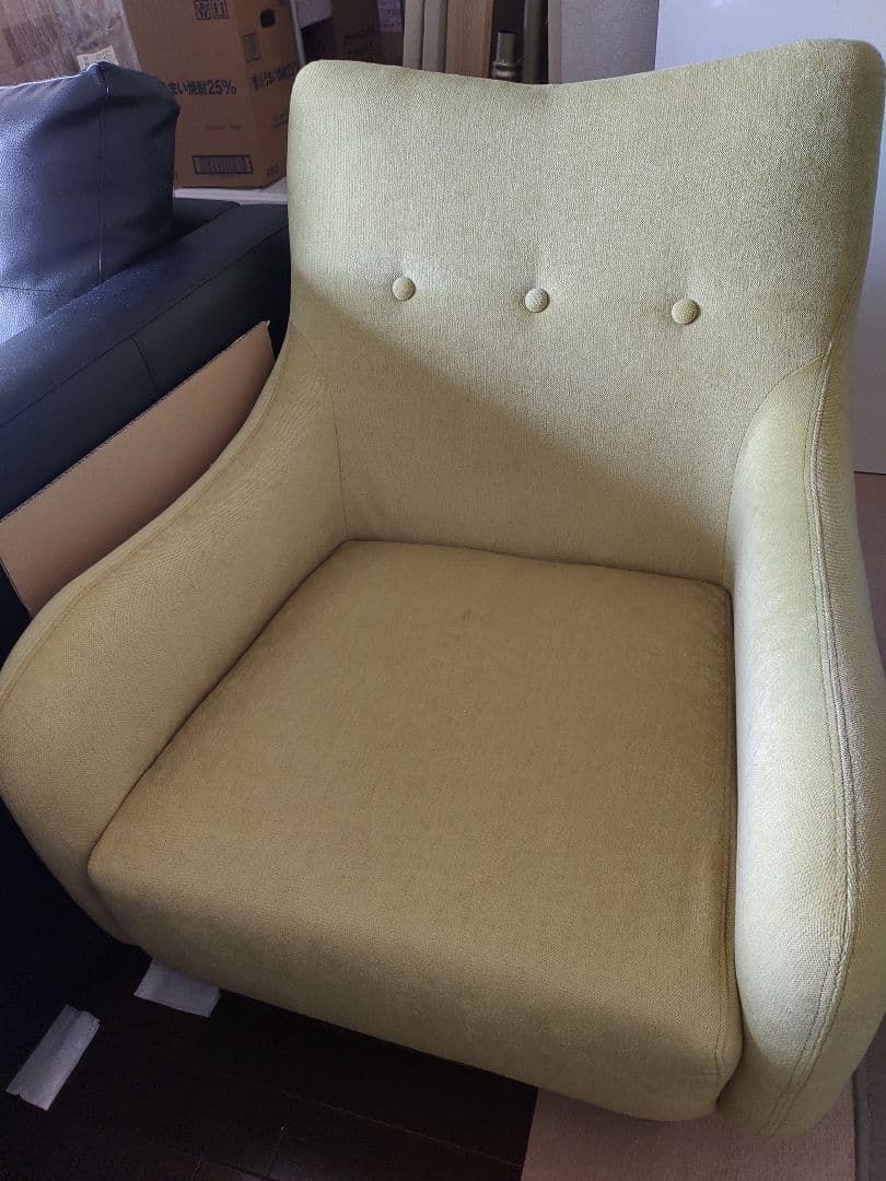 爽やか淡いライム色ソファピスタチオワンシータKEYUCAケユ黄緑グリーンパステル