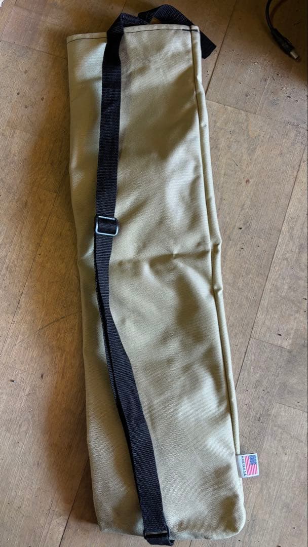 テーブル・チェア・ハンモック Kermit Wide Chair Walnut