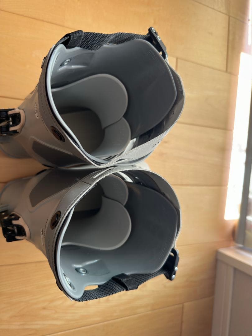 Atomic Hawx 115 Ultra XTD グレー　25/25.5