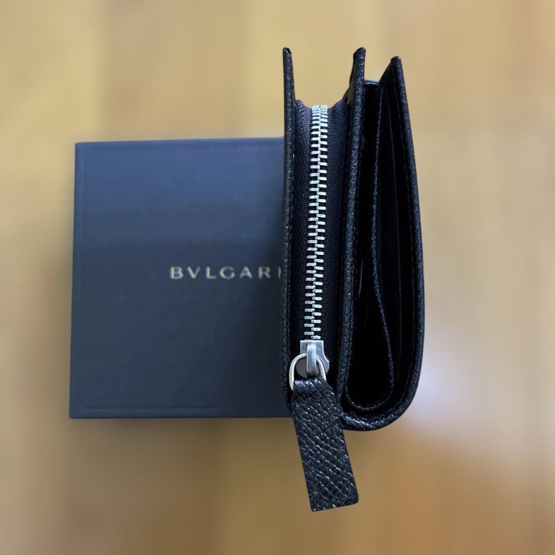 ✨新品・未使用✨BVLGARI (レディース•メンズ)ブラック 二つ折り財布