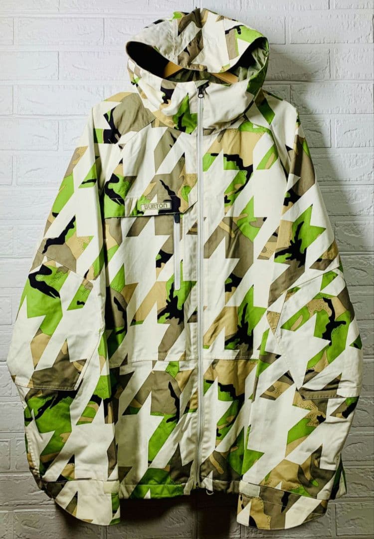 [美品] BURTON XL 迷彩柄 スノーボードウェア
