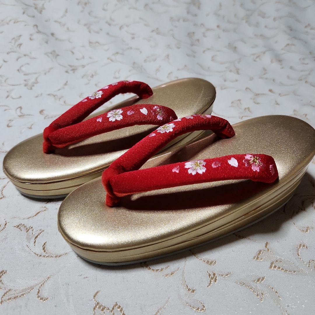 #699 ( 未使用品) 七五三  お正月  草履と巾着  18cm