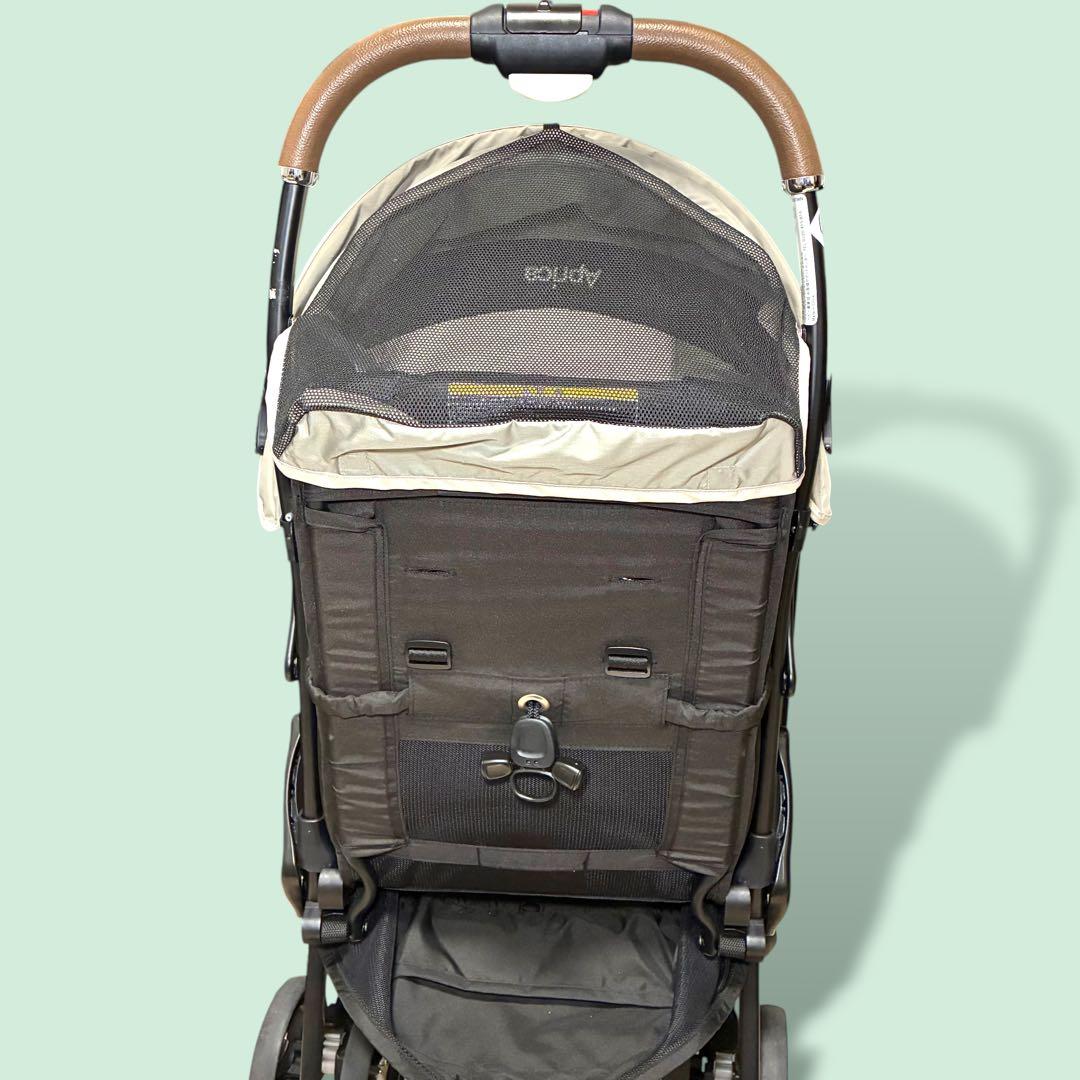 アップリカB型ベビーカー マジカルエアークッションAD レザーハンドル