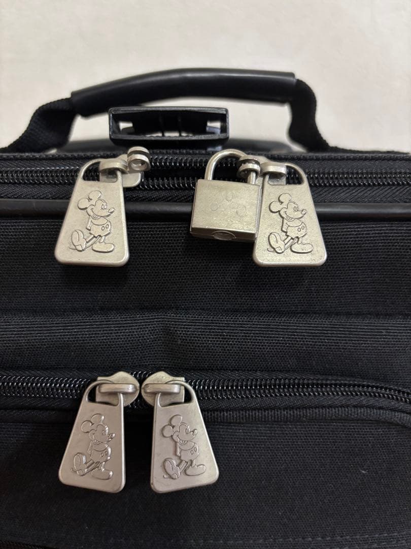 ディズニー　ミッキー　キャリーケース　布製　スーツケース