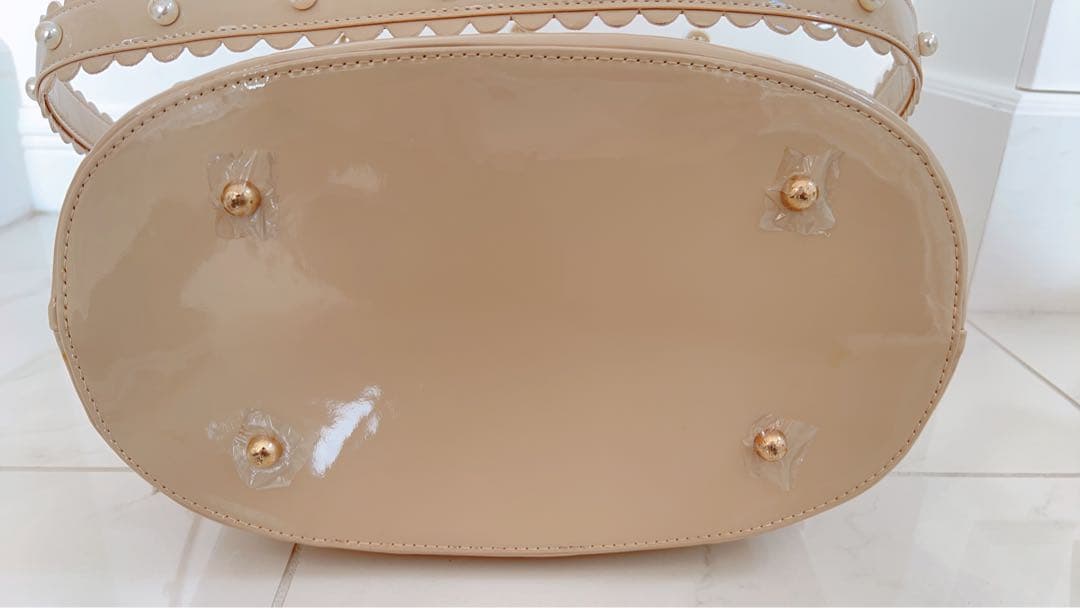 ducie キャリー　小型犬　チワワ　パテントレザーパールキャリー