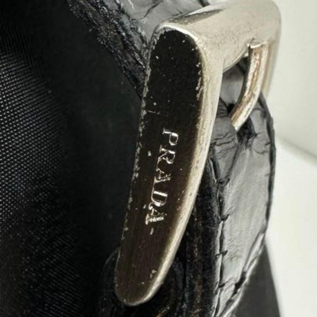 ヒナ様　PRADA プラダ メッセンジャーバッグ ナイロン NERO w18
