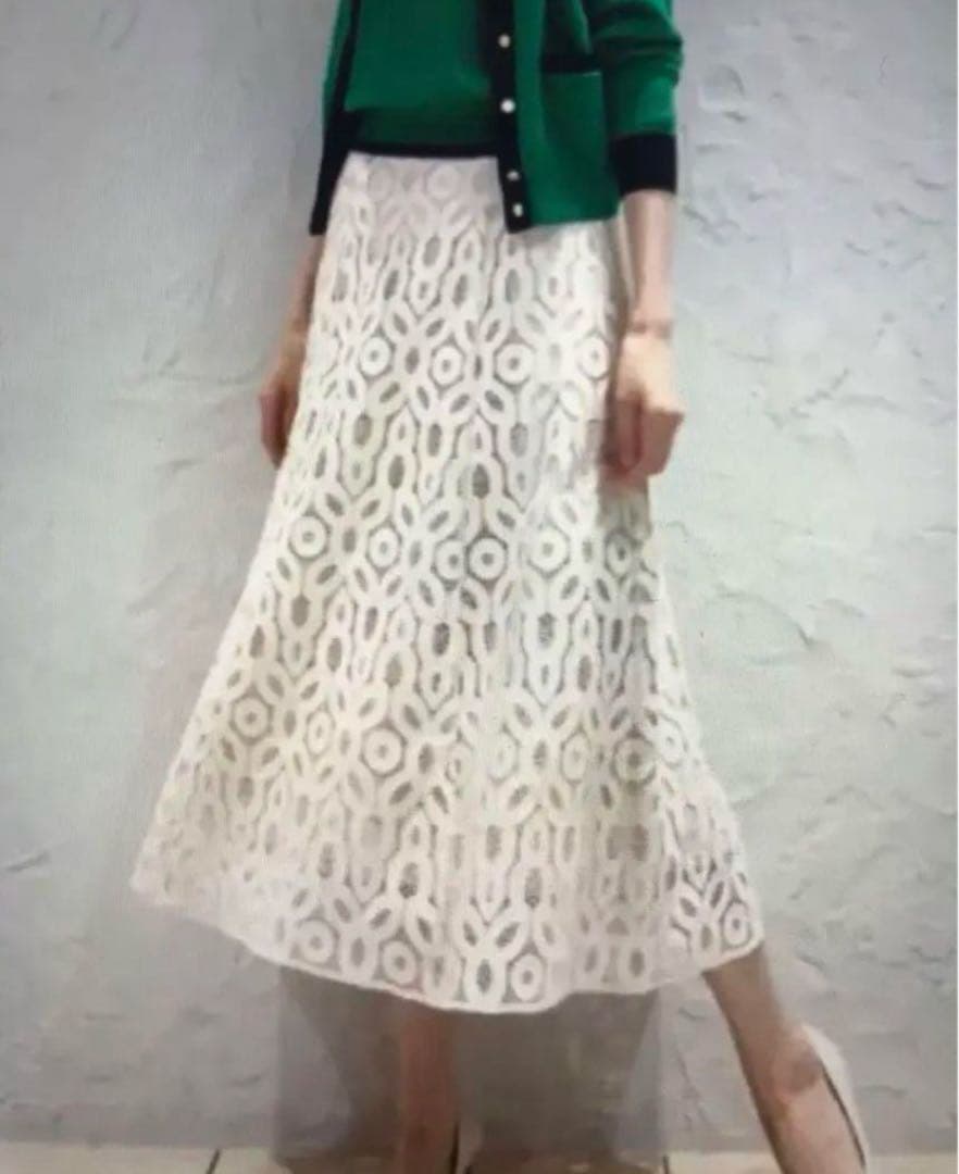 ルルウィルビー サークルレーススカート　アイボリー　アルアバイル