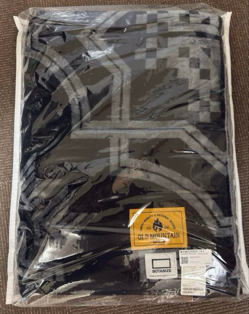 OLD MOUNTAIN × BOTANIZE kakemono