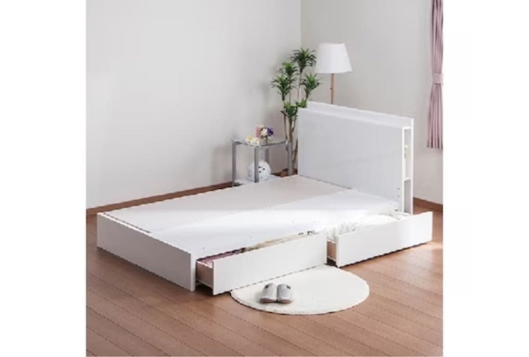 【限定セール！！】ニトリダブルベッドフレーム　収納付き　ロータイプ　コンセント付