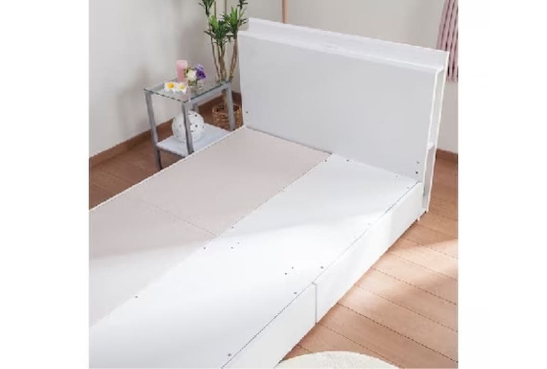 【限定セール！！】ニトリダブルベッドフレーム　収納付き　ロータイプ　コンセント付