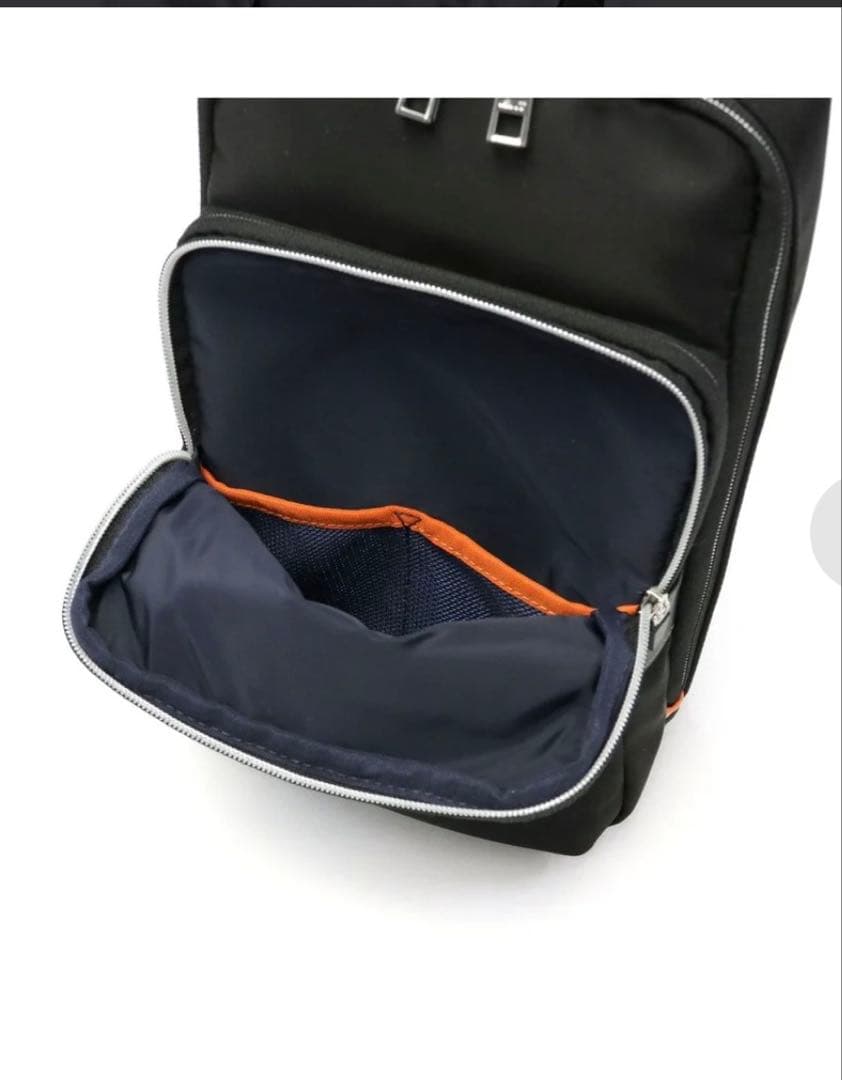 ✨未使用✨イズイット ボディバッグ IS/IT ワンショルダーバッグ A5