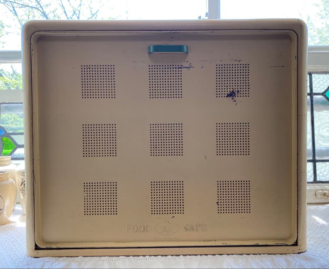 Tala社アンティーク FOOD SAFE(食品保存庫）