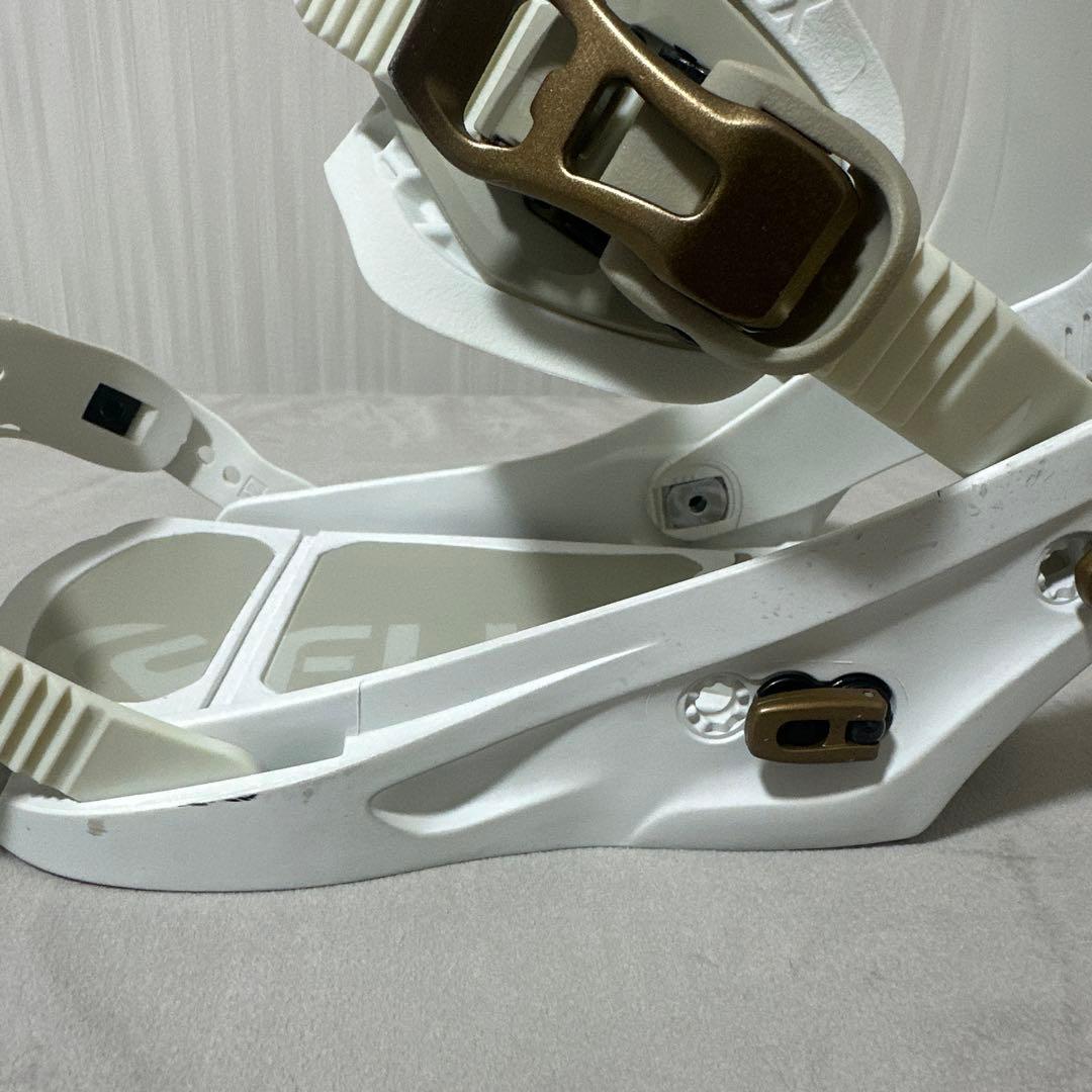 FLUX GX Tokyo ビンディング ホワイト×ゴールド