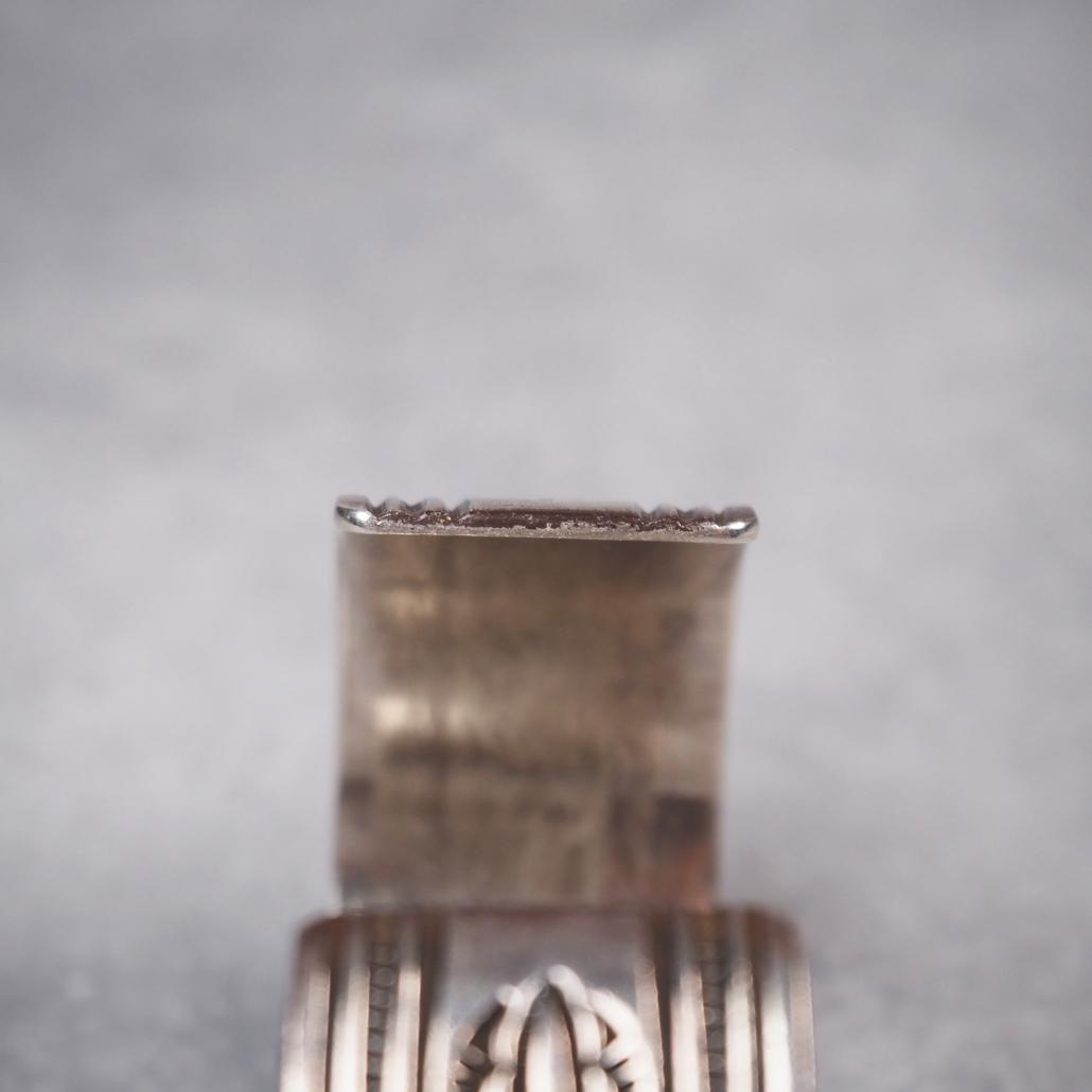 ナバホ族 NAVAJO ・Jake アルバート・ジェイク バングル