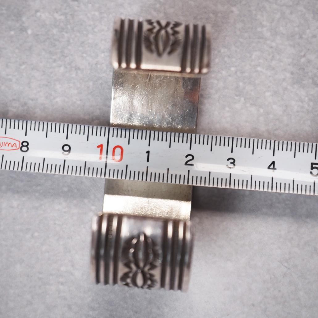 ナバホ族 NAVAJO ・Jake アルバート・ジェイク バングル