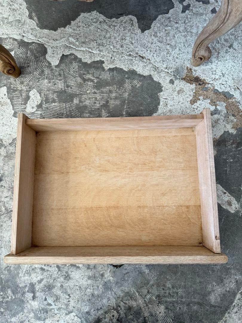 ビンテージ 3段チェスト 猫脚 剥離