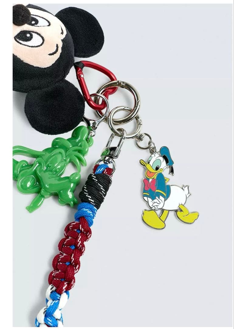 ZARAディズニー コラボ マルチチャーム キーホルダー ミッキーマウス 新品