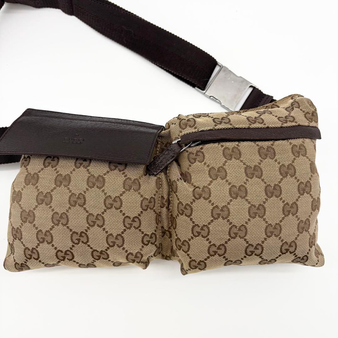 GUCCI　ウエストポーチ　GG柄　キャンバス　斜め掛け　クロスボディ　シルバー
