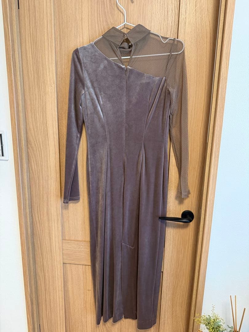 ánuans 2024AW シアーコンビタイトワンピース ベロアドレス ベージュ