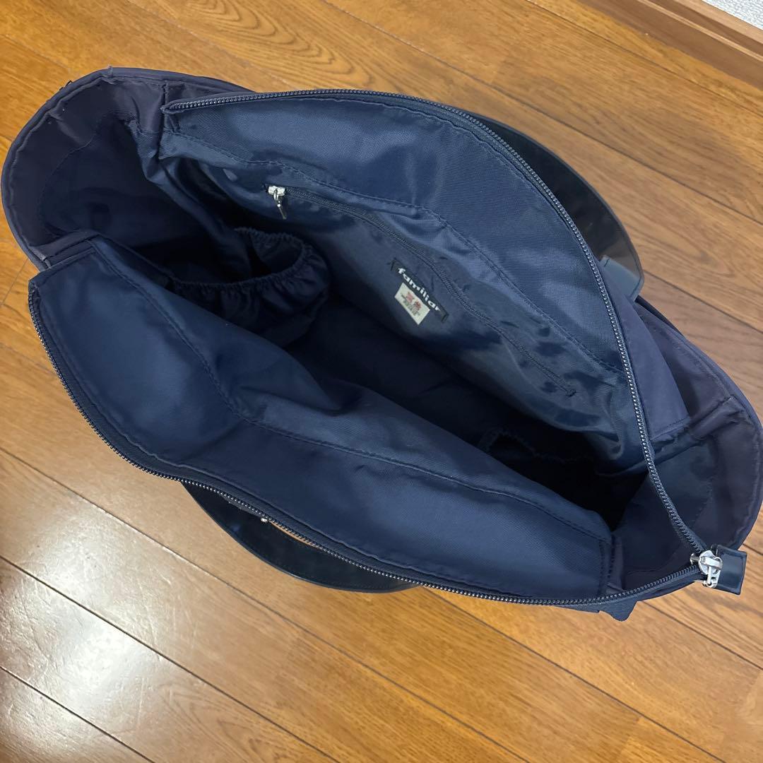 familiarネイビーナイロン2wayショルダーバッグ 赤いリンゴチャーム付き