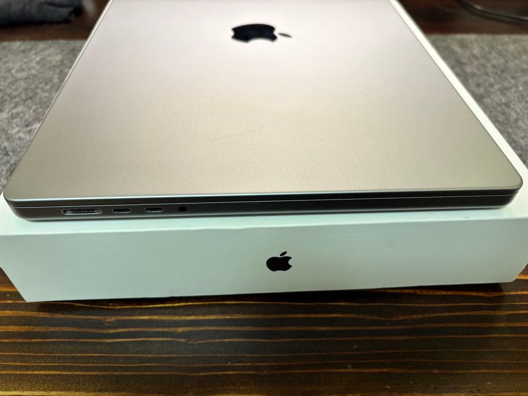 【ナカムラ】MacBook Pro16インチ M1 MAX GPU 32G