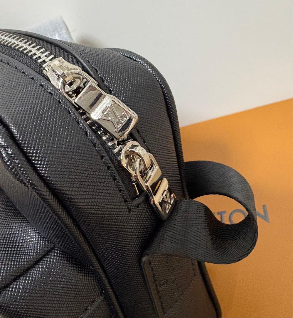 アウトドアメッセンジャーPM M30223 ショルダーバッグ