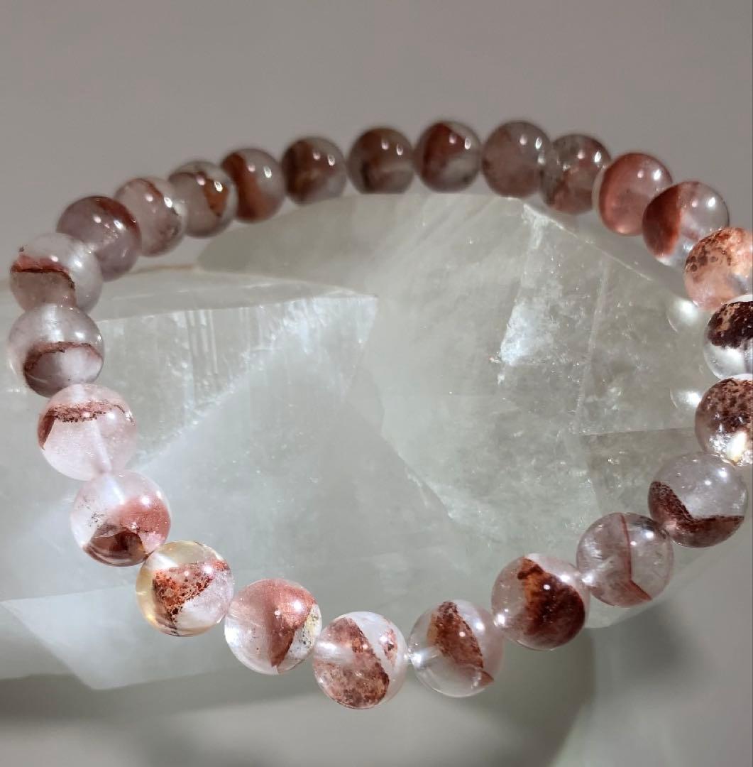 厄除け&グラウンディングエネルギーを宿す❣️ レッドファントムクォーツ　ブレス